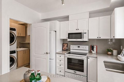 Photo 13 at 62 Colonial Crescent, Oak Ridges Lake Wilcox, Richmond Hill