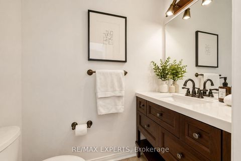 Photo 32 at 62 Colonial Crescent, Oak Ridges Lake Wilcox, Richmond Hill