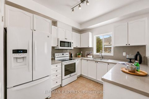 Photo 35 at 62 Colonial Crescent, Oak Ridges Lake Wilcox, Richmond Hill