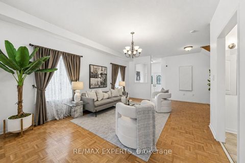 Photo 36 at 62 Colonial Crescent, Oak Ridges Lake Wilcox, Richmond Hill