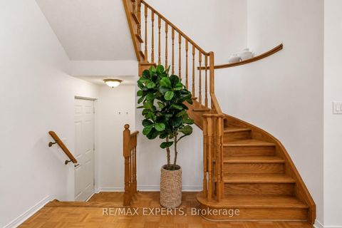 Photo 41 at 62 Colonial Crescent, Oak Ridges Lake Wilcox, Richmond Hill