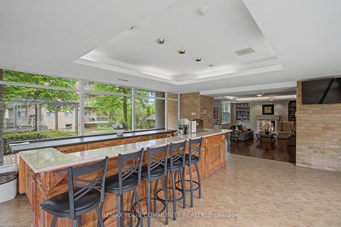 Photo 5 at 312 - 2506 Rutherford Road, Maple, Vaughan