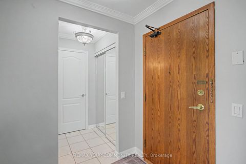 Photo 6 at 312 - 2506 Rutherford Road, Maple, Vaughan