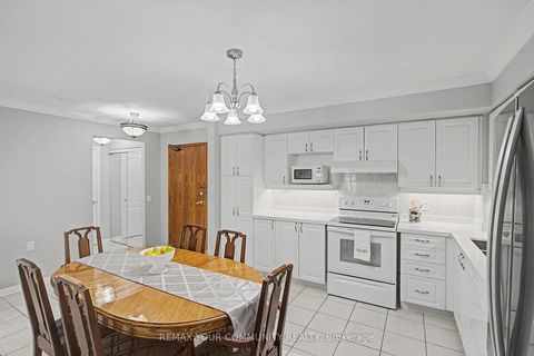 Photo 12 at 312 - 2506 Rutherford Road, Maple, Vaughan