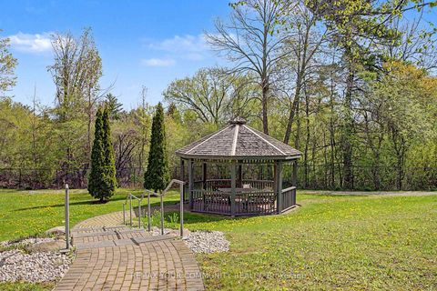 Photo 22 at 312 - 2506 Rutherford Road, Maple, Vaughan