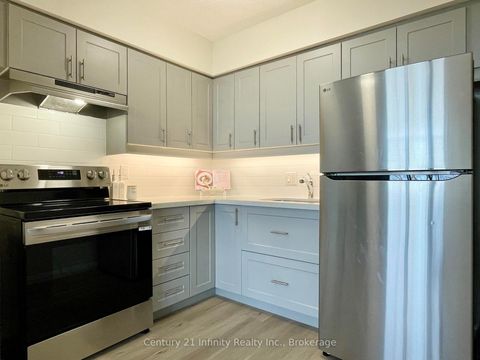 Photo 8 at 5-606 - 50 Old Kingston Road, West Hill, Toronto