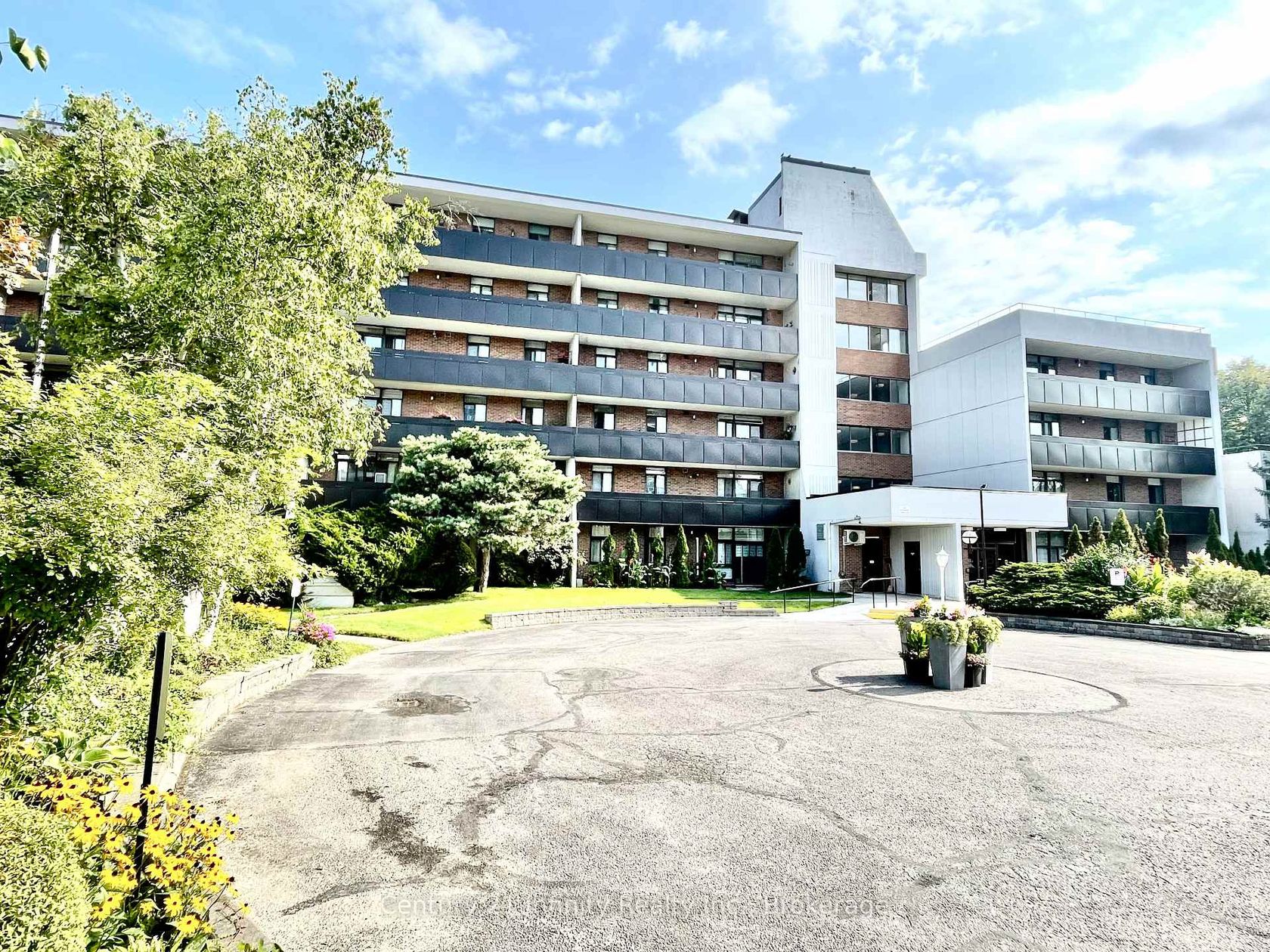 5-606 - 50 Old Kingston Road, West Hill, Toronto photo number 2