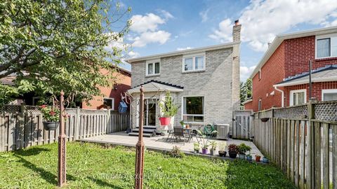 Photo 34 at 46 Venice Crescent, Beverley Glen, Vaughan