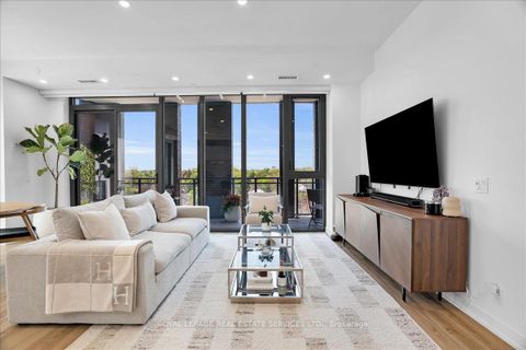 Photo 9 at 706 - 1 Hillsdale Avenue W, Eglinton, Toronto