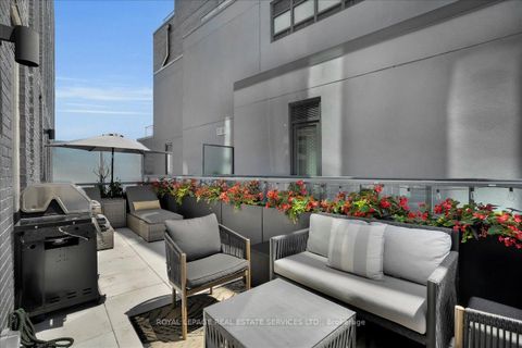 Photo 22 at 706 - 1 Hillsdale Avenue W, Eglinton, Toronto