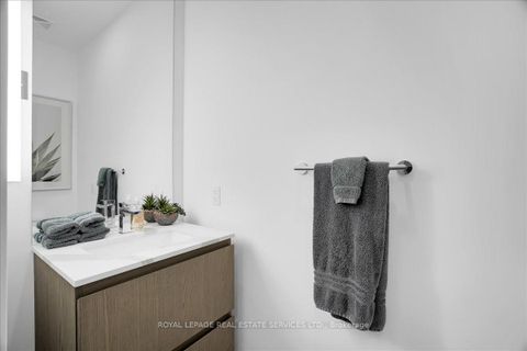 Photo 35 at 706 - 1 Hillsdale Avenue W, Eglinton, Toronto