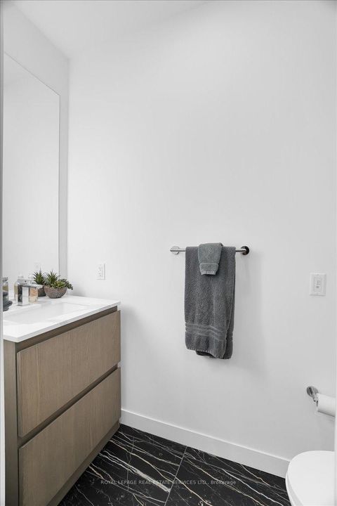 Photo 36 at 706 - 1 Hillsdale Avenue W, Eglinton, Toronto