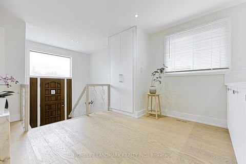 Photo 1 at 74 Navaho Drive, Pleasant View, Toronto