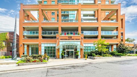 Photo 1 at 1006 - 125 Western Battery Road, Niagara, Toronto