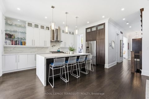 Photo 3 at 130 Edgecroft Road, Queensway, Toronto