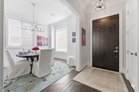 Photo 5 at 130 Edgecroft Road, Queensway, Toronto