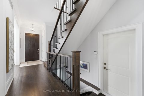 Photo 12 at 130 Edgecroft Road, Queensway, Toronto