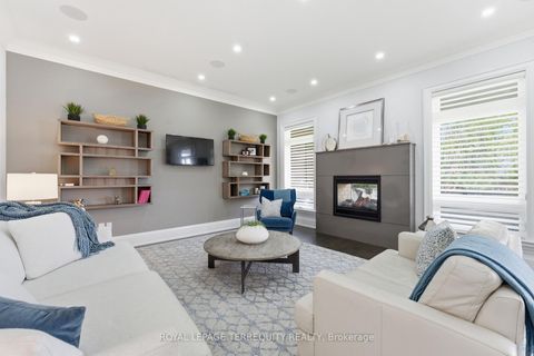 Photo 15 at 130 Edgecroft Road, Queensway, Toronto