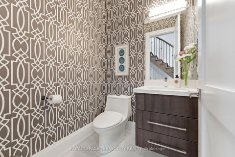 Photo 18 at 130 Edgecroft Road, Queensway, Toronto