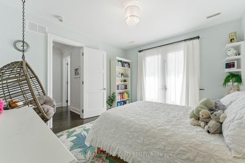 Photo 32 at 130 Edgecroft Road, Queensway, Toronto