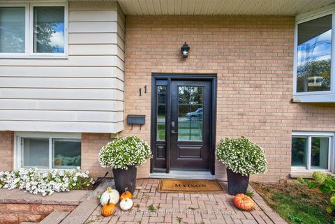 Photo 1 at 11 MacLaren Avenue, Painswick North, Barrie
