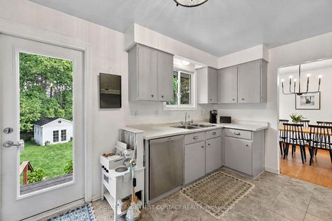 Photo 8 at 11 MacLaren Avenue, Painswick North, Barrie