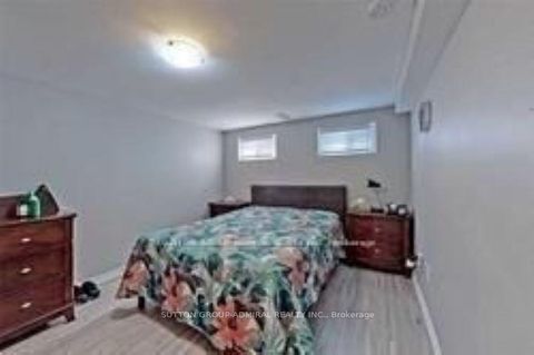 Photo 8 at 114 Cartier Crescent, Crosby, Richmond Hill