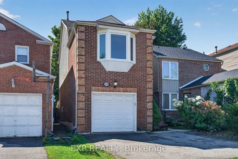 Photo 1 at 109 Winding Lane, Yorkhill, Vaughan