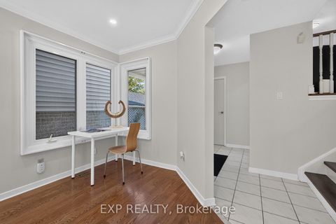Photo 12 at 109 Winding Lane, Yorkhill, Vaughan