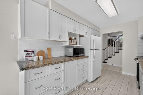 Photo 21 at 109 Winding Lane, Yorkhill, Vaughan