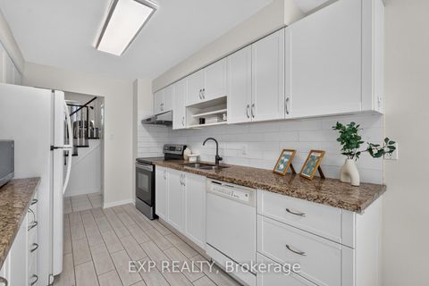 Photo 22 at 109 Winding Lane, Yorkhill, Vaughan