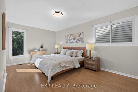 Photo 33 at 109 Winding Lane, Yorkhill, Vaughan