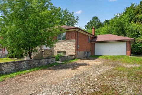 Photo 3 at 108 Garden Avenue, South Richvale, Richmond Hill