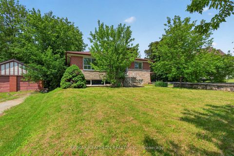 Photo 6 at 108 Garden Avenue, South Richvale, Richmond Hill