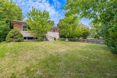 Photo 7 at 108 Garden Avenue, South Richvale, Richmond Hill
