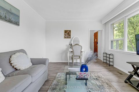 Photo 18 at 108 Garden Avenue, South Richvale, Richmond Hill