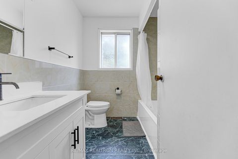 Photo 29 at 108 Garden Avenue, South Richvale, Richmond Hill