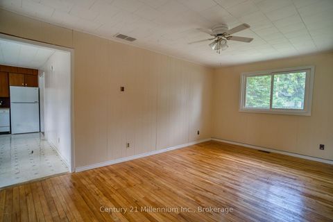 Photo 2 at 209 John Street, Stayner, Clearview