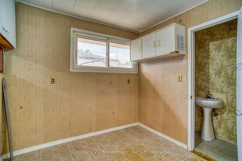 Photo 4 at 209 John Street, Stayner, Clearview