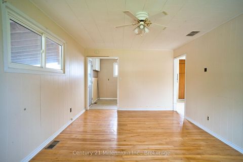 Photo 6 at 209 John Street, Stayner, Clearview