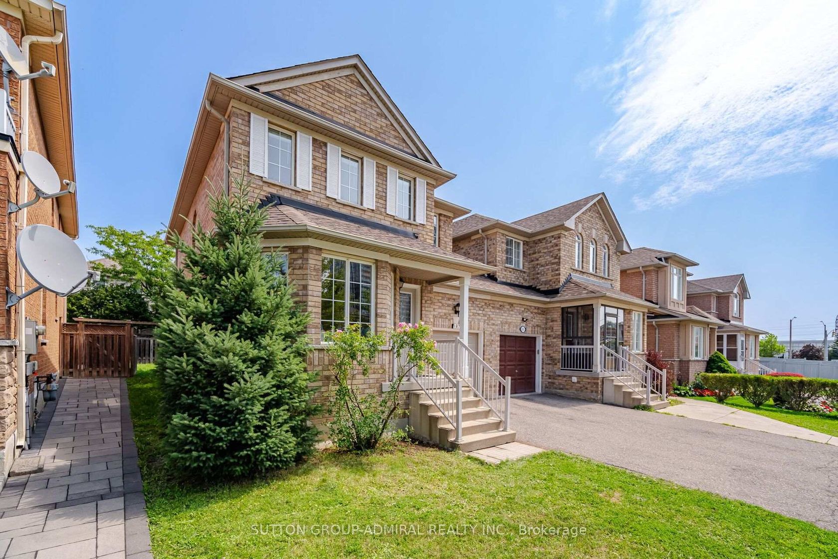 187 Red Maple Road, Langstaff, Richmond Hill photo 6