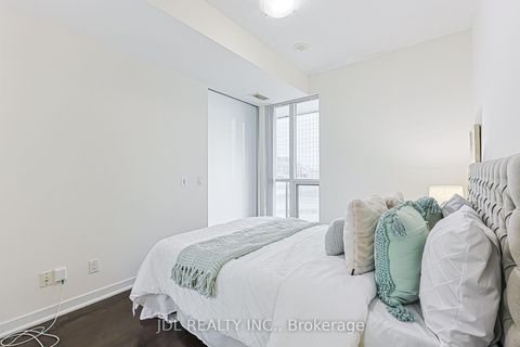 Photo 22 at 1105 - 770 Bay Street, Bay Street Corridor, Toronto