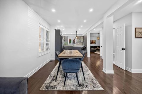 Photo 8 at 27 Lavender Place, East Woodbridge, Vaughan