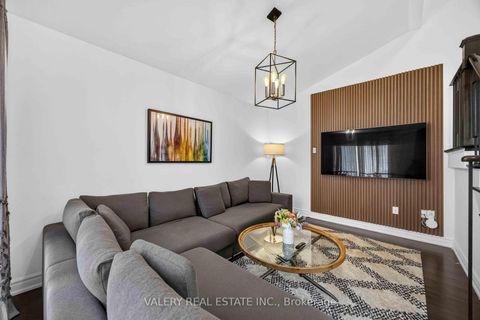 Photo 22 at 27 Lavender Place, East Woodbridge, Vaughan