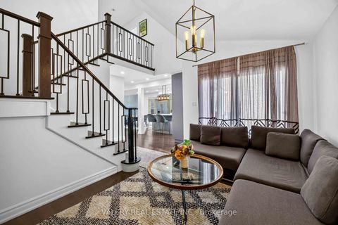 Photo 23 at 27 Lavender Place, East Woodbridge, Vaughan