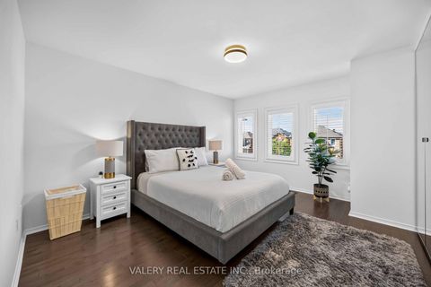 Photo 31 at 27 Lavender Place, East Woodbridge, Vaughan