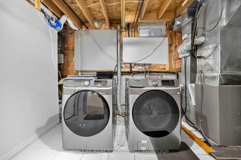 Photo 42 at 27 Lavender Place, East Woodbridge, Vaughan
