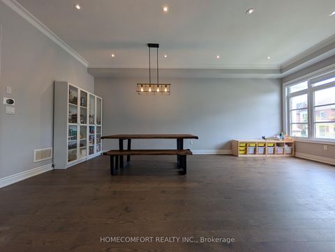 Photo 8 at 230 Paradelle Drive, Oak Ridges Lake Wilcox, Richmond Hill