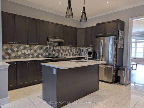 Photo 9 at 230 Paradelle Drive, Oak Ridges Lake Wilcox, Richmond Hill