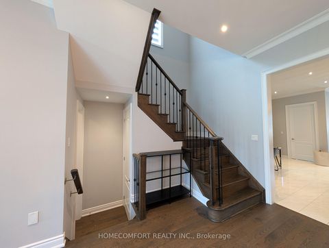 Photo 19 at 230 Paradelle Drive, Oak Ridges Lake Wilcox, Richmond Hill